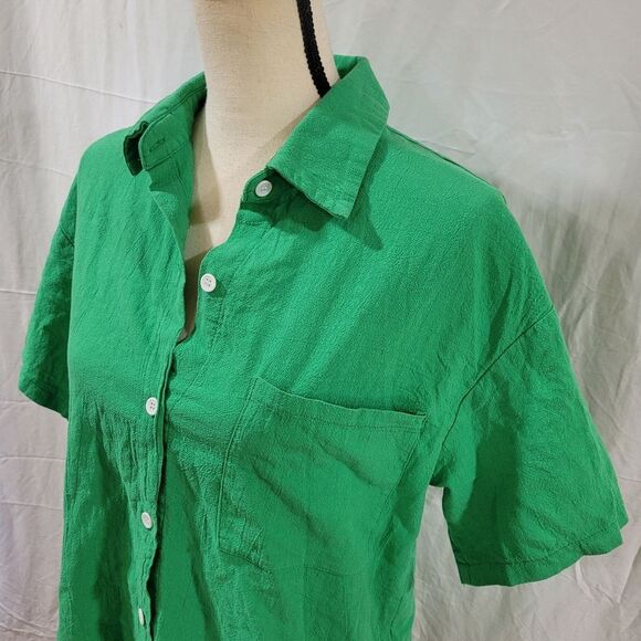 Shein size small womens green button up short sleeve shirt - Picture 5 of 5